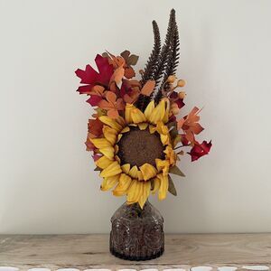 Handmade Artificial Floral Sunflower Arrangement in Amber Glass Vase Fall Decor